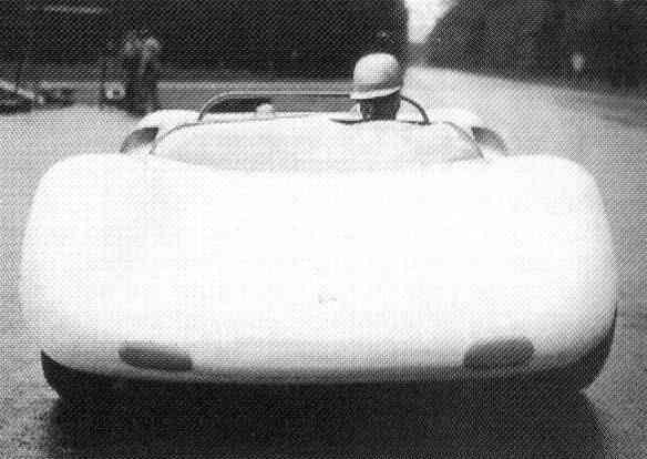 Hanstein l'utilisa comme voiture de record.